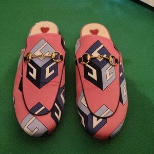 Gucci Pink and Blue Mules with Modern Design